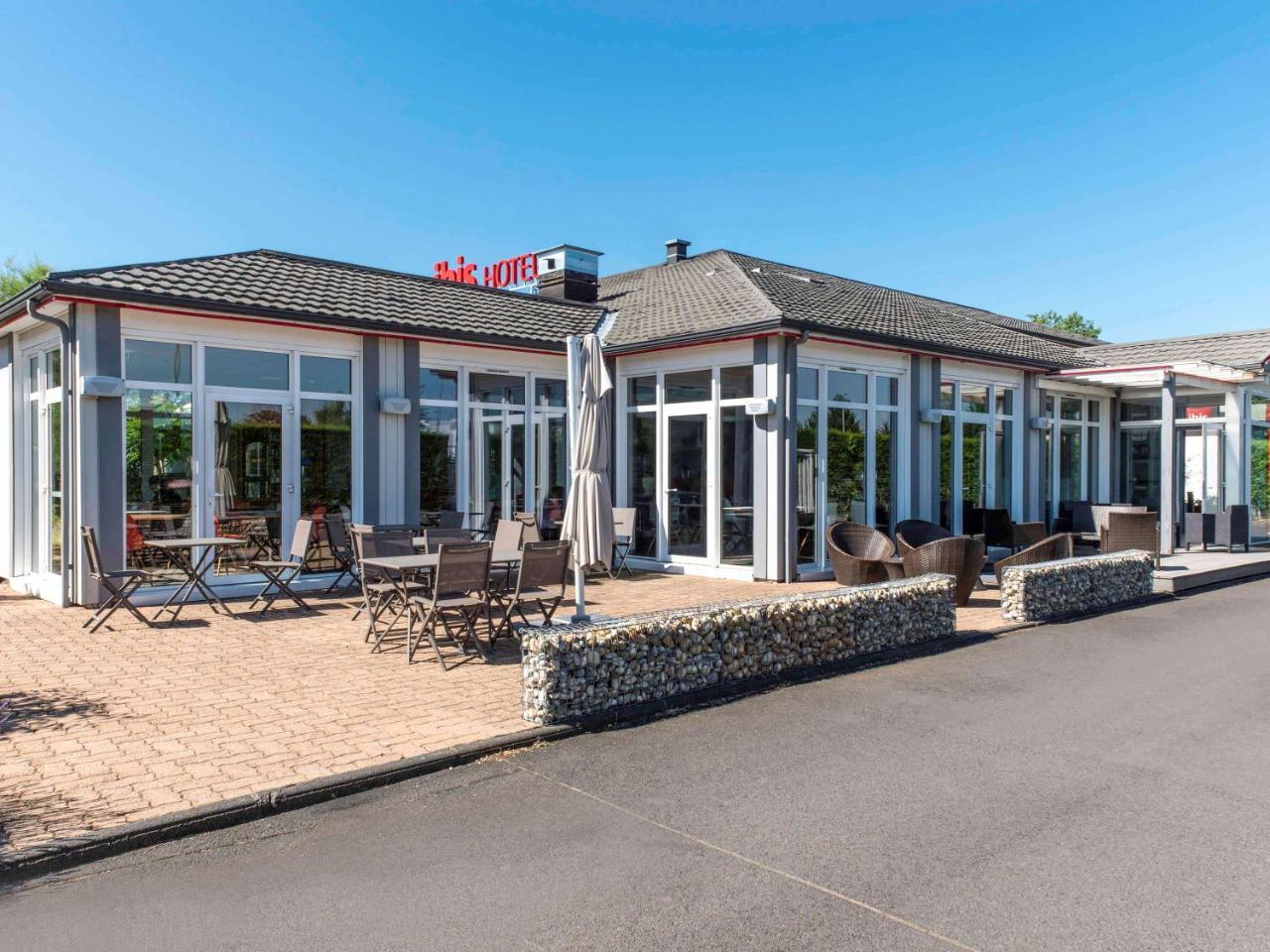 Hotel Ibis Issoire Exterior foto